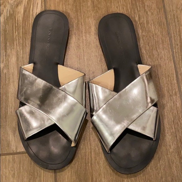 Sandals - Picture 2 of 4